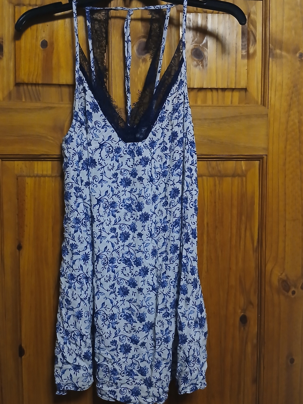 Kendall & Kylie Blue and White Floral Lace-Trim Tank Top